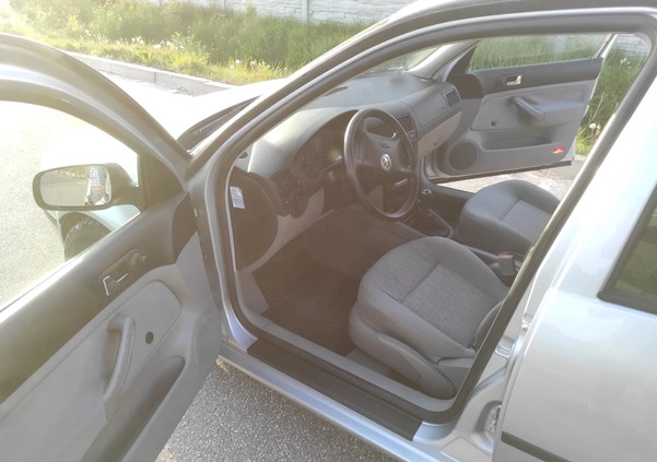 Volkswagen Golf cena 5500 przebieg: 132000, rok produkcji 2001 z Kobylin małe 137